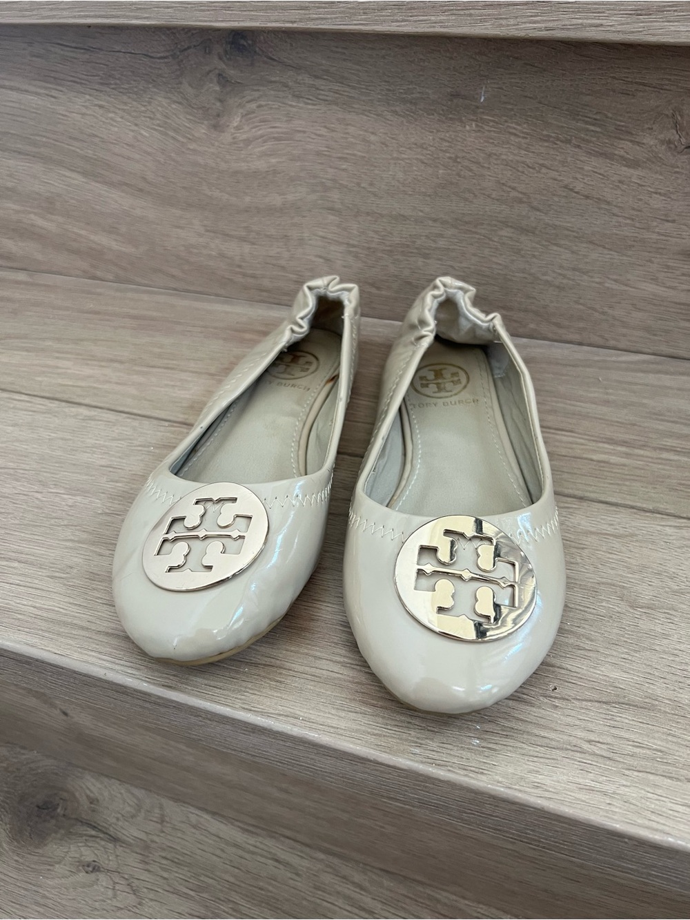 Tory Burch Minnie Ballet flats in Beige